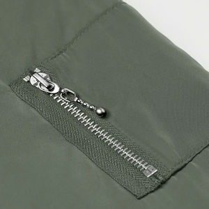 OEM personnalisé 2025 conception respirant femmes blouson aviateur Offre Spéciale à manches longues hiver chaud veste en gros courte longueur vert - Product Image 6