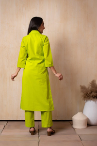 Ensemble coordonné en coton vert lime à col pour femmes, ensemble coordonné long en coton mélangé uni, kurta et pantalon - Product Image 6