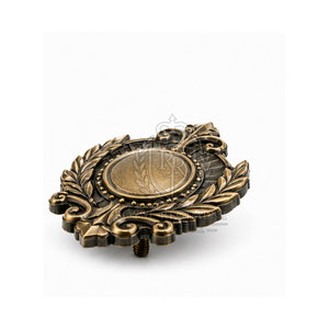 Badges de chapeau de bonne qualité avec finition lisse, style personnalisé pour chapeaux, accessoires vestimentaires et vente en gros - Product Image 5