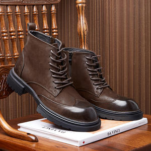 รองเท้าลำลองน้ำหนักเบาพร้อมแผ่นรองซับเหงื่อและโครงสร้างยืดหยุ่น รองเท้าใส่ได้ทุกวันสำหรับผู้ชาย รองเท้าหนัง - Product Image 4