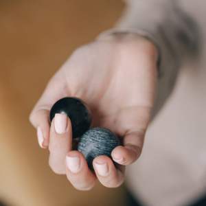 Armonizadores de esfera 1,38 pulgadas (3,5 cm) (shungita y esteatita/talkohlorit) - Product Image 1