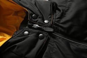 Abrigo ajustado informal para hombre, chaqueta acolchada sin mangas con cuello levantado para invierno y otoño - Product Image 4