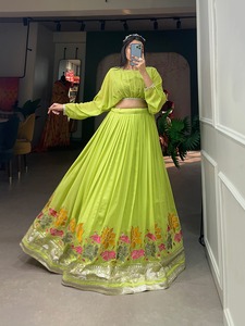 Último diseñador Georgette hilo bordado secuencia trabajo Lehenga Choli por Fab Zone - Product Image 3