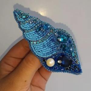 Breloques pour sacs |   Coloré |   Amusant |   Accessoire perlé |   Tendance |   Pierres précieuses |   Perles modernes en verre et en cristal |   Votre sac préféré - Product Image 5