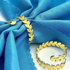 Ronds de serviette ronds décoratifs faits à la main en feuille d'or pour la décoration de table de mariage à la maison - Product Image 2