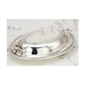 Plat de service élégant en acier inoxydable à motifs, offrant une beauté décorative pour les tables de mariage, les festivals et les rassemblements - Product Image 2