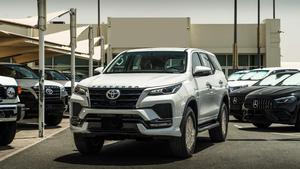 Toyota Fortuner VXR 2025 Nuevo/Usado, Especificaciones GCC, Faros LED en Venta - Product Image 6