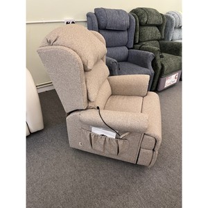 Sillón Reclinable Eléctrico Admiral de Doble Motor con Respaldo y Reposapiés Independientes, 6 Estilos Modernos de Madera, Envío Gratuito en el Reino Unido - Product Image 4