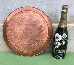 จานรองอาหารทองแดงทรงกลมแบบใหม่ ทำมือ พร้อมโลโก้สั่งทำ ราคาขายส่ง - Product Image 6