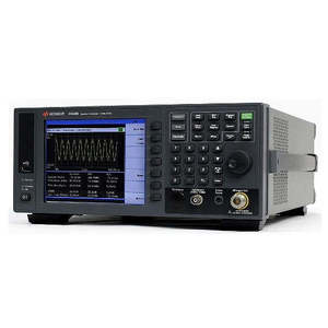 Analyseur de spectre RF et oscilloscope haut de gamme Keysight N9320B de 9 kHz à 3 GHz avec une bande passante de 50 MHz et 32 canaux - Product Image 3