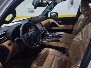 Tout nouveau SUV Lexus LX700 Series - Product Image 2