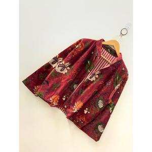 Chaqueta de terciopelo Gulbagh Deep Crimson con estampado a bloques para otoño, estilo holgado teñido con diseño de jardín botánico - Product Image 3