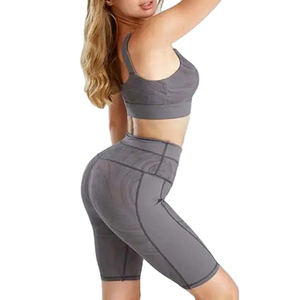 2025 nouveau dernier Style respirant femmes Yoga ensemble haut court séchage rapide vêtements de sport fabriqué au Pakistan 2 pièces ensemble - Product Image 5