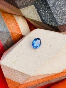 Pierre précieuse Tanzanite certifiée Mehrajudin Gems 2,33 ct, bleu violet, taille ovale, naturelle, alternative, traitement par cirage/huile - Product Image 4