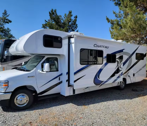 Autocaravanas Familiares Usadas en Buen Estado y a Precios Accesibles, Modelos 2023, 2024, 2022 y 2021, Marca Thor Chateau Clase C, para Vacaciones Llenas de Aventura - Product Image 3