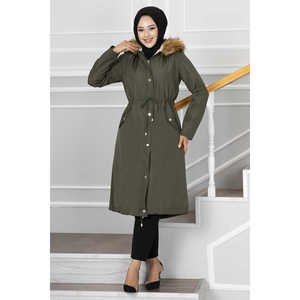 เสื้อคลุมฮิญาบ Ayla Khaki พร้อมเข็มขัดแบบทอผ้า - Product Image 1