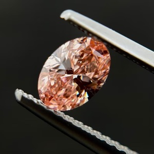 แหวนหมั้นเพชรรูปวงรีสีชมพูสำหรับปลูกในแล็บ0.36 CT เทียบกับความคมชัดของการรับรองการทำเพชร - Product Image 2