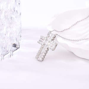 Collar de Plata de Ley 925 con Colgante de Cruz de Moissanita Chapada en Plata, Estilo Hip Hop, Cristal de Hielo, para Hombre y Mujer, Joyería de Alta Gama - Product Image 4