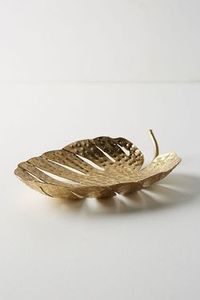 Aluminum Casting <b>Leaf</b> Bowl in Golden Finish Tabletop Home Hotel Decorative Eco-Friendly Lightweight Handmade Bowl Wholesale Rate - Product Image 4