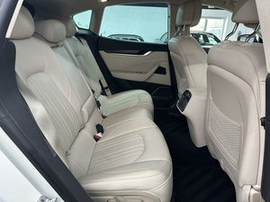 MASERATI LEVANTE GRANLUSSO 2020 USADO EN BUEN ESTADO, VOLANTE A LA IZQUIERDA/DERECHA - Product Image 3
