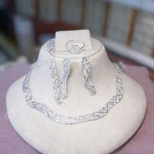 ชุดเครื่องประดับแฟชั่นทองแดงชุบเงินสำหรับผู้หญิง - Product Image 2