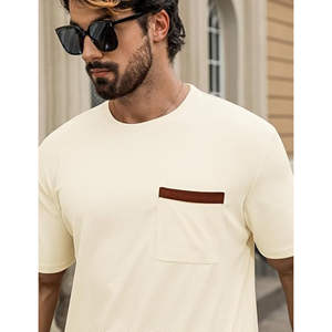 Ropa deportiva de dos piezas con logotipo personalizado para hombre, camiseta y pantalones cortos combinados diseñados para actividades de verano, entrenamiento y marca - Product Image 3