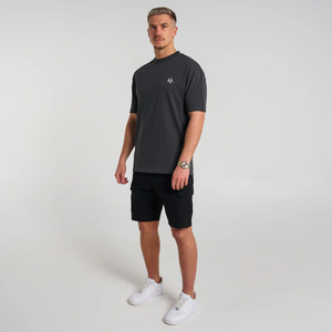 Camiseta 200 GSM algodón cuello redondo venta al por mayor a granel Unisex de alta calidad con manga corta para hombres fabricados por productos Huzaifa - Product Image 1