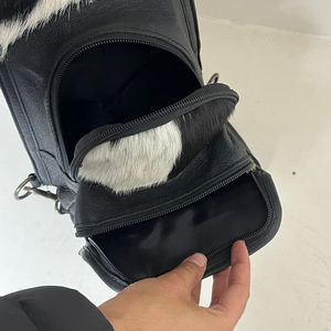 Bolsa de Pecho de Cuero Vacuno con Diseño Moderno y Estampado a Cuadros, Bolso Bandolera Unisex Elegante, Mochila Cruzada, Bolsos de Viaje - Product Image 6