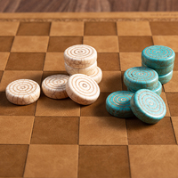 Jeux de dames et de backgammon fabriqués avec des pierres teintées respectueuses de l'environnement