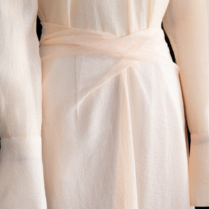 Precio al por mayor Lady Shirt Blusa OLIVER WRAP BLUSE Estilo único Tela de alta calidad Ropa de mujer de moda Marca de lujo - Product Image 4