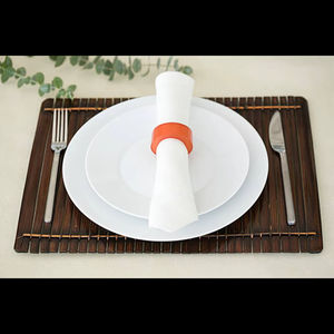 Anneau de serviette en résine avec un design tendance régulier - Luxe - durable - décoration de salle à manger - Product Image 1