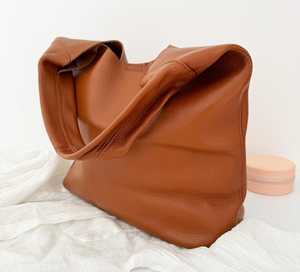 2025 Women's Luxury <b>Hobo</b> Handbag LHB-0139 Genuine <b>Leather</b> Shoulder <b>Bag</b> with Studs Design and Zipper Closure Fashion Handbag - Product Image 2