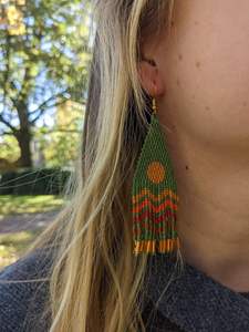 Pendientes de poste de tuerca con forma de flor hechos a mano de calidad superior para mujer, nuevos diseños de diamantes, pendientes de gota con envoltura de cuentas de semillas, boda - Product Image 3