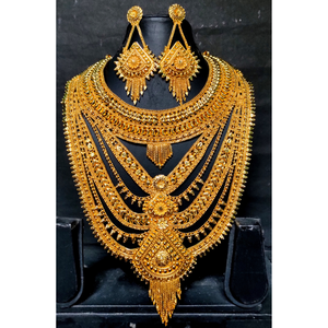Fournisseurs de gros Collier boucles d'oreilles plaqué or 22 carats serti de bijoux de luxe à vendre par les exportateurs - Product Image 1