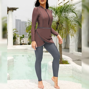 ชุดว่ายน้ำหญิงแขนยาวอิสลาม4ชิ้น | เสื้อกันน้ำ, กางเกง, หมวก, ผ้าพันคอและชุดชั้นใน - Product Image 3