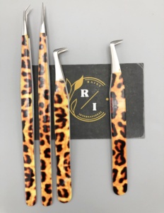 Pinzas de pestañas antiestáticas de precisión con estampado de guepardo de acero inoxidable profesional ecológico Agarre perfecto Diseño en forma de L para - Product Image 4