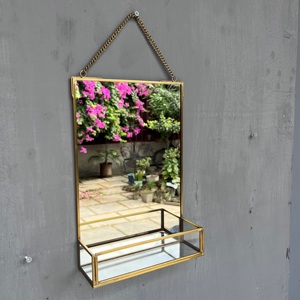 Espejo decorativo con estante hecho con latón y espejo/vidrio utilizado para decoración del hogar, exhibición y almacenamiento. Proveedor de la India. - Product Image 1