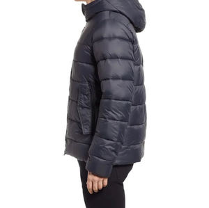 แจ็คเก็ตพัฟเฟอร์ผู้ชายแบบขายส่ง พิมพ์โลโก้ตามสั่ง OEM พร้อมซิปผ้าแคนวาส กันลม เสื้อโค้ทฤดูหนาว บรรจุขนเป็ด 90% - Product Image 3