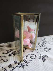 Las cajas de anillos de joyería de cristal pintadas a mano más bonitas con acabado dorado, Perfectas para almacenar anillos, collares y accesorios finos - Product Image 2