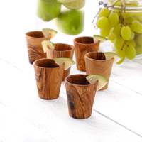 Verre à shot artisanal vintage en bois d'olivier tunisien, capacité 25 ml, écologique et durable, logo personnalisable pour les fêtes