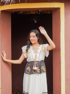 Robe longue bohème tribale brodée à fleurs fluide, idéale pour les tenues décontractées, les vacances à la plage, bohème tribale brodée - Product Image 1