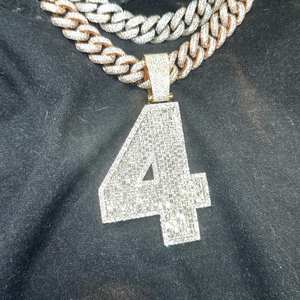 Pendentif design Hip Hop en argent 925 de luxe avec bijoux de fête personnalisables en diamant Moissanite avec caution pour sac d'argent glacé - Product Image 4