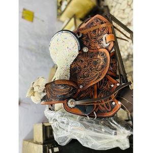 Selle de cheval Western Barrel en cuir véritable de haute qualité blanc siège rembourré Floral usiné à la main argent Concho goujons de haute qualité - Product Image 6