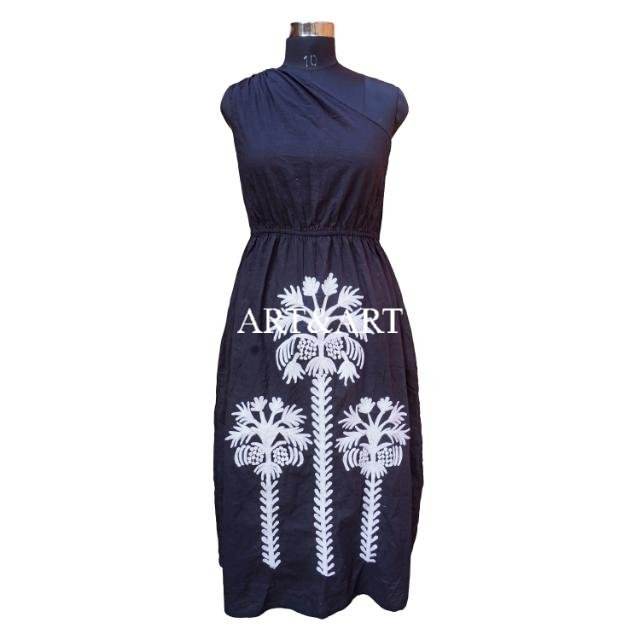 สีน้ำเงินกรมท่า