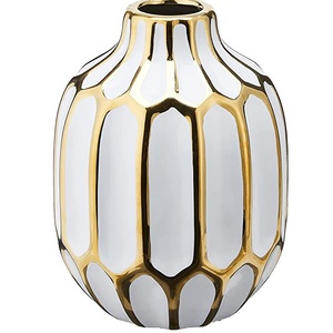 Hot Selling Handcrafted Decorative Wooden Flower Vases For Hotel Home and Restaurant Decoration Accessories Flower Vases - Product Image 6