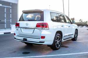 TOYOTA LAND-CRUISERs V8 4.5L Gasolina SUV Blanco Automático, Seminuevo - Product Image 4
