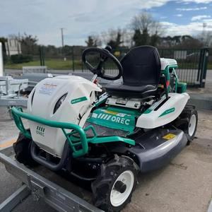 Cortacésped industrial autopropulsado diésel de 2 tiempos con asiento, modelo 2025, con caja de recogida de césped, en venta y en stock. - Product Image 2