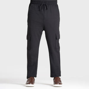 Pantalons cargo pour hommes en coton mélangé noir, taille élastique avec cordon de serrage et poches latérales à rabat, vente en gros de pantalons cargo tendance - Product Image 1
