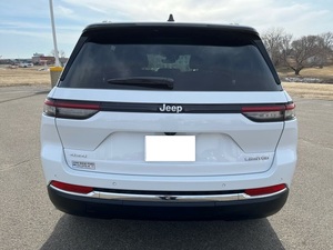 Jeep Grand Cherokee Limited SUV 2024, transmission intégrale, ACC gauche, taille des pneus R17, boîte de vitesses automatique, sièges en cuir, toit ouvrant en alliage d'aluminium - Product Image 2