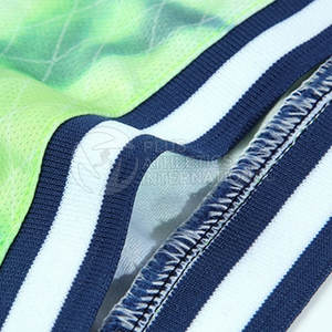 Conjunto de uniforme de baloncesto personalizado para hombre Jersey de poliéster transpirable con pantalones cortos Uniforme deportivo de baloncesto personalizado - Product Image 3